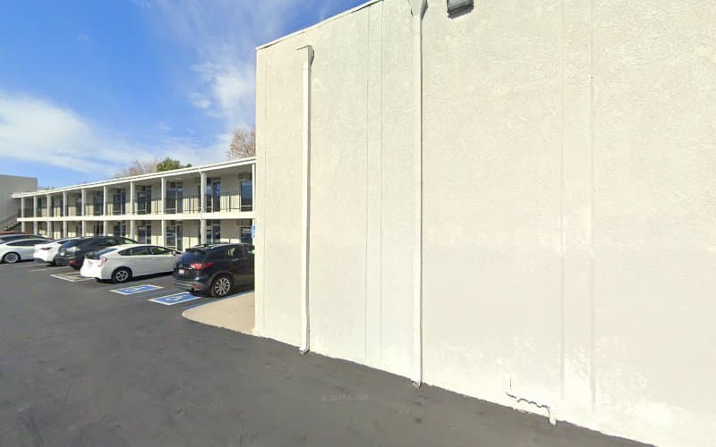 J Acupuncture clinic