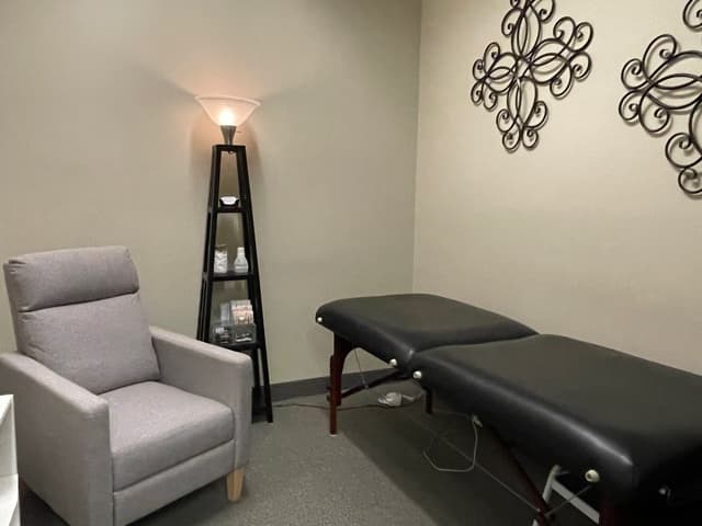 Bohnet Acupuncture and Chiropractic clinic