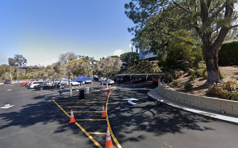 Lily Wang, Lac clinic