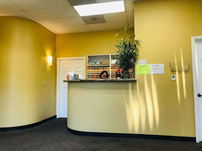 Henry Lee Acupuncture Clinic clinic