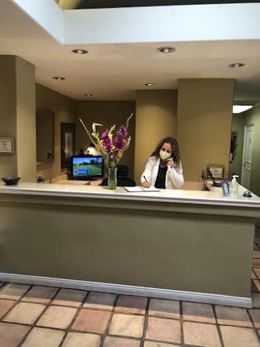 Manesh Acupuncture clinic