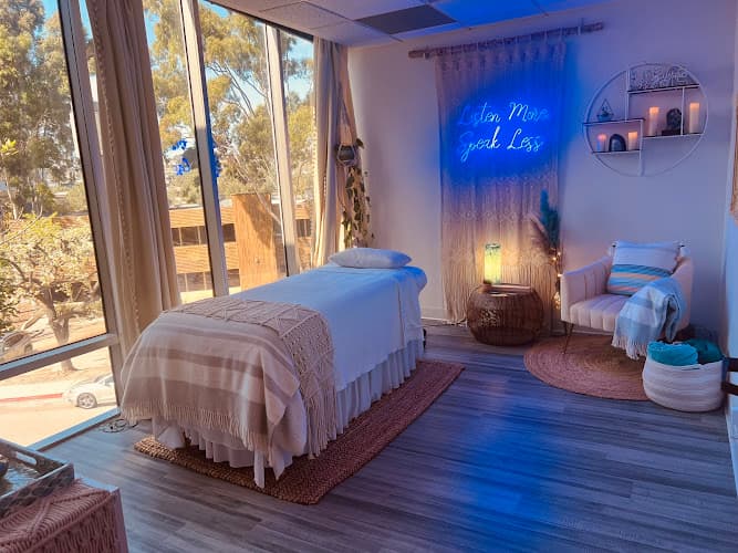 Lyda Kermani DACM L.Ac clinic