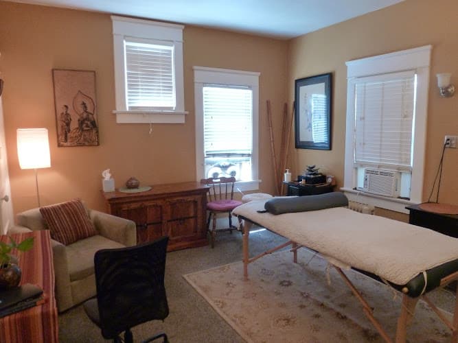 White Lotus Acupuncture and Massage clinic