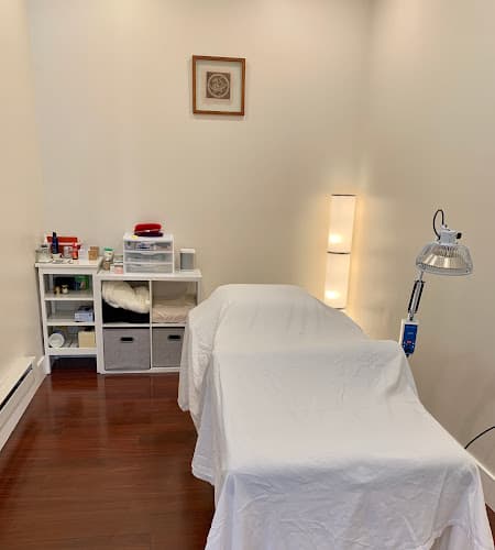 Sabine Huey Acupuncture clinic