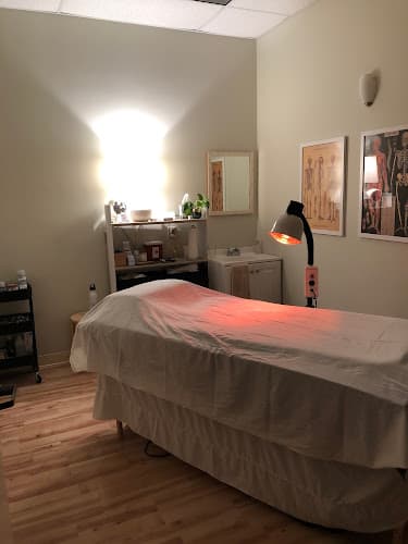 Stephanie Wu Acupuncture clinic