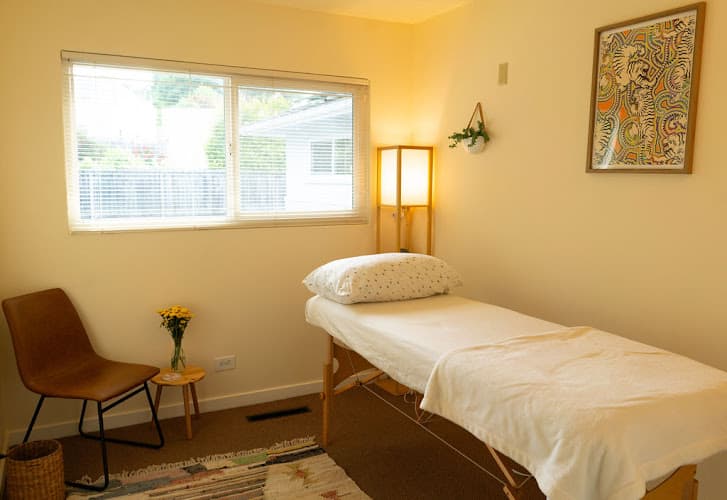 Isabel Martinez, L.Ac. clinic