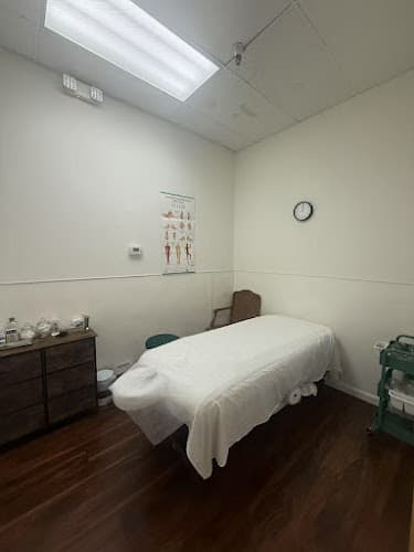 Nature's Way Acupuncture clinic