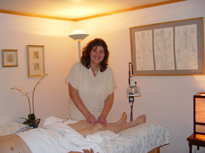 Acupuncture of Iowa, Laura Christensen LAc clinic