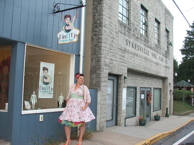 Pin IT Up - A Holistic Boutique clinic