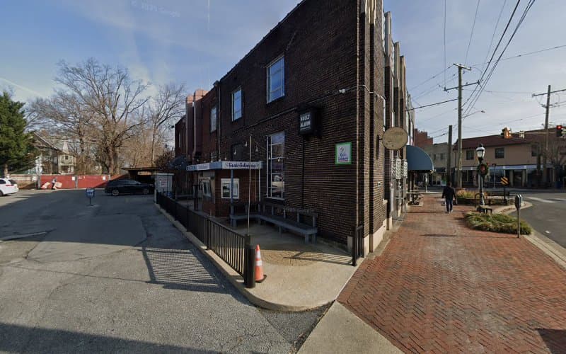 Justine Short Acupuncture clinic