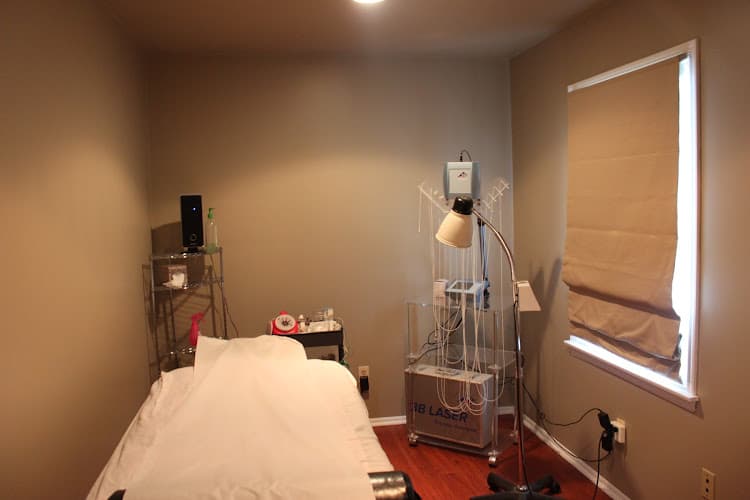 Acupuncture & Herbs Dr. Yoon clinic