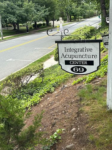 Integrative Acupuncture Center clinic