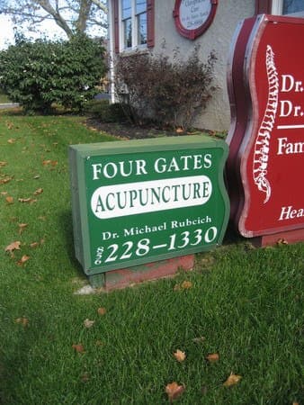 Four Gates Acupuncture clinic