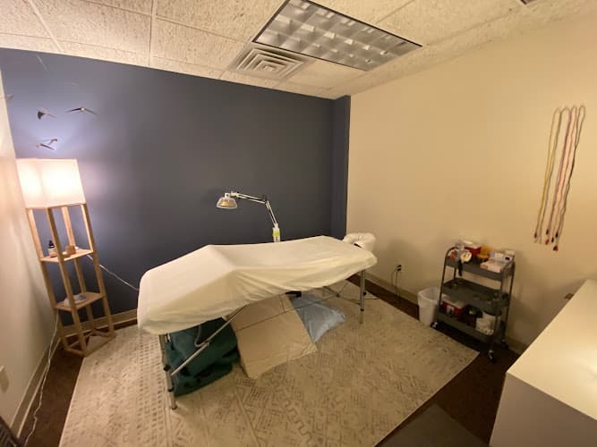Leah Rainer Acupuncture clinic