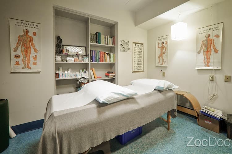 Big Apple Acupuncture clinic