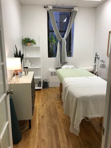 Dr. Je Lim Song, DACM, L.Ac Acupuncture clinic