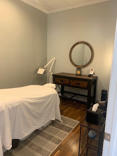 Dr. Lisa Vitale, DAc. clinic