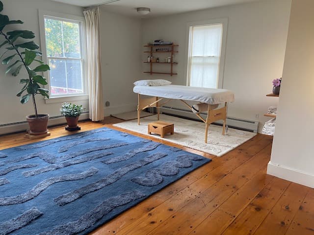 Samantha Yurkosky Acupuncture clinic