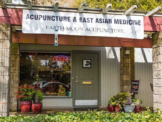 Earth-Moon Acupuncture and Massage clinic