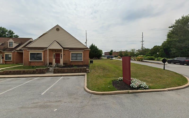 Dr. Gangyi Dong clinic