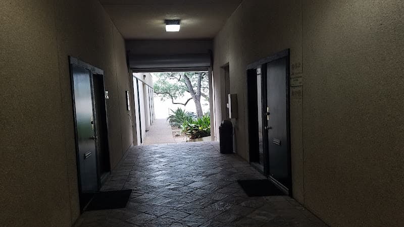 Cecilia Gulyas, LAC clinic