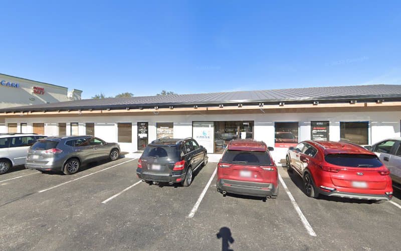 Yanqing Huang, LAC clinic