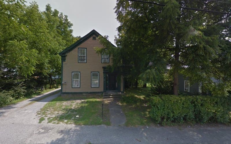 Beth Bloomfield, Licensed Acupuncturist clinic