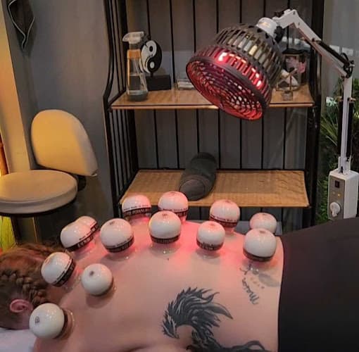 Acupuncture By The Lake clinic