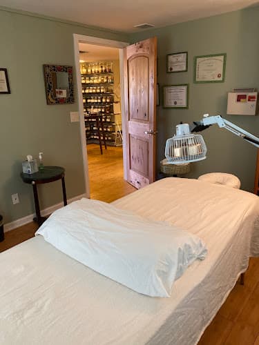 Brooke Gentile LAc., MAcOM -- Bajada Acupuncture & Chinese Herbs PLLC clinic