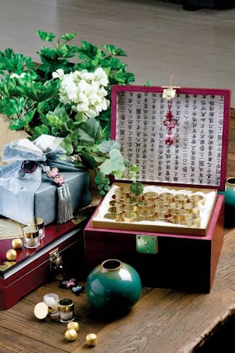 Kim's Acupuncture (김종희한의원) (appointment only on Saturday) clinic