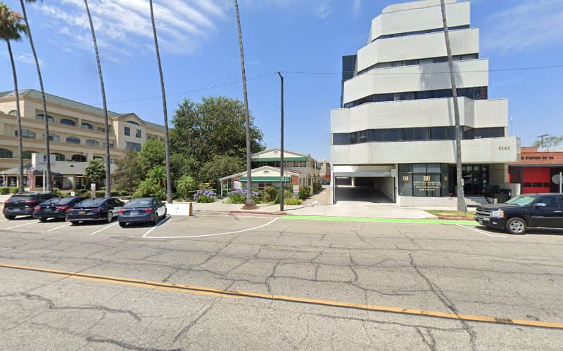 Tatsuo Hirano, DOM clinic