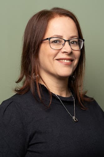 Eti Chall, L.Ac: Acupuncture and Botanical Medicine clinic