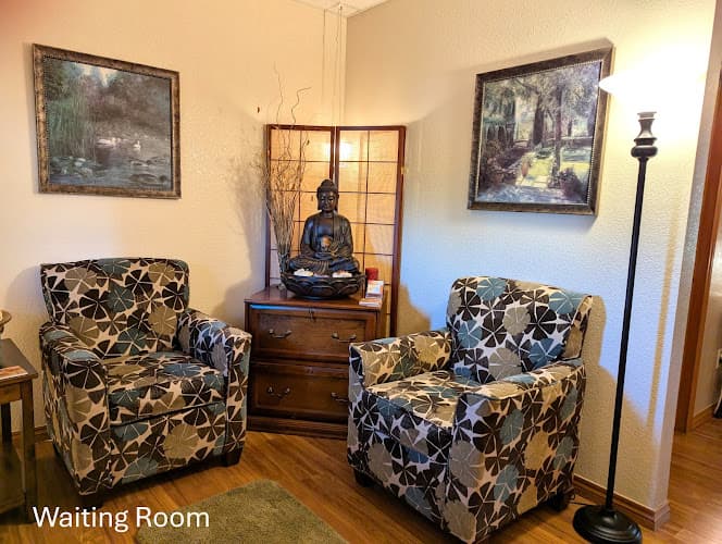 Nikki Minges L.Ac. clinic