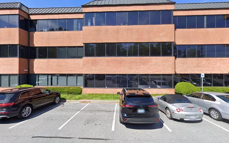 Sarah McCracken Licensed Acupuncturist clinic