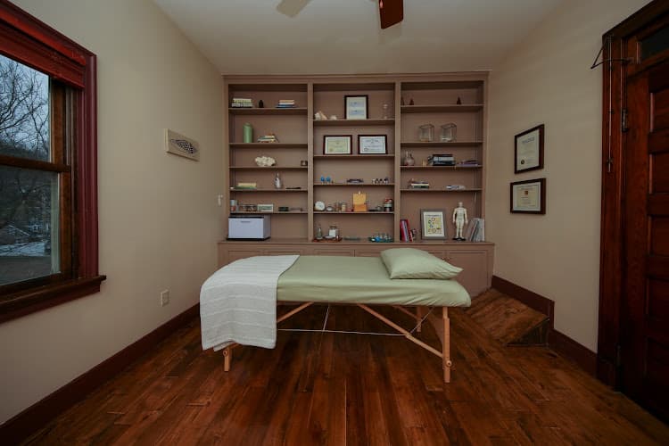 Erin E. Devlin Acupuncture & Massage Therapy clinic