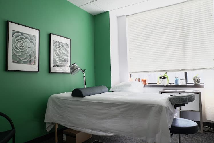 Rehabilitation Physicians: Ting Ting Stace Chi clinic