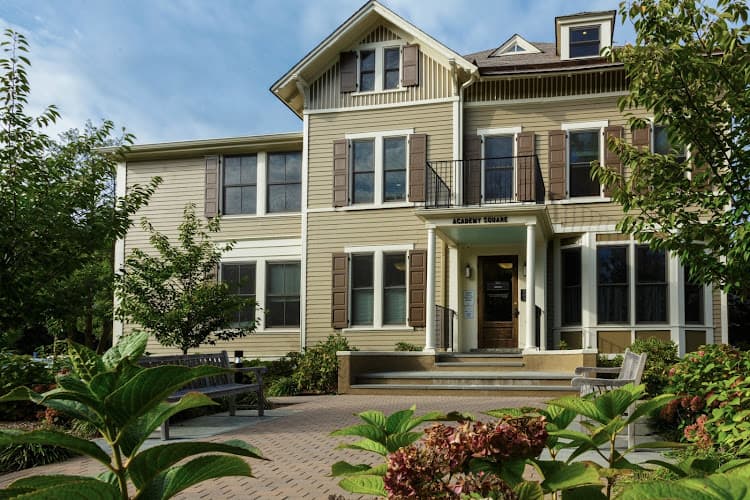 Deborah D. Vaphides clinic