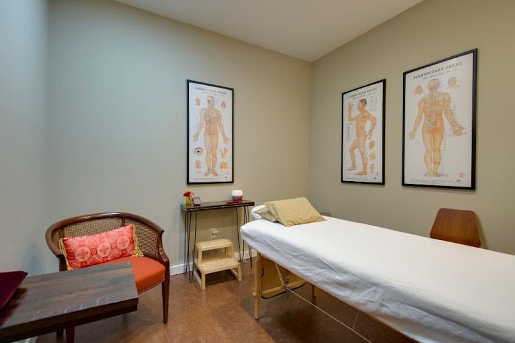 Livelong Acupuncture, LLC clinic