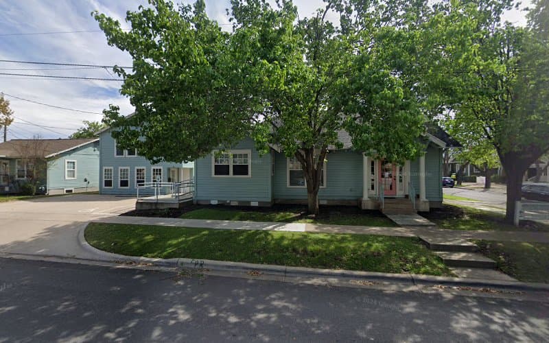 Julie Carr, Acupuncturist (L.Ac.) clinic