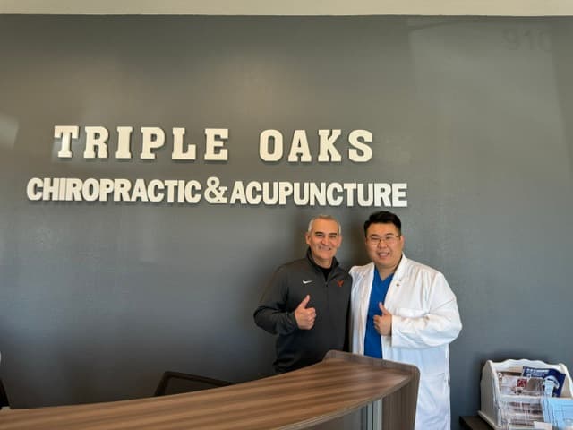 Triple Oaks Chiropractic & Acupuncture clinic
