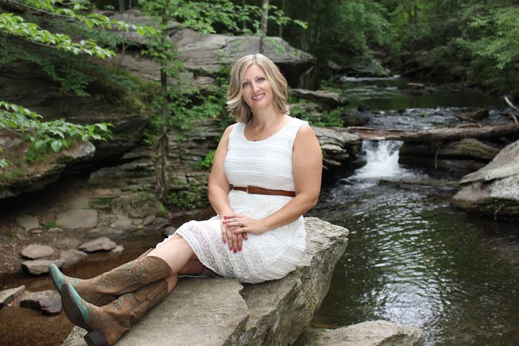 Yvonne Knighton Naturopathic Doctor, Acupuncturist clinic