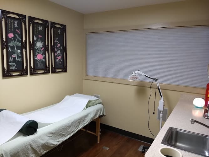 Su & Jin Acupuncture and Natural Healthcare clinic