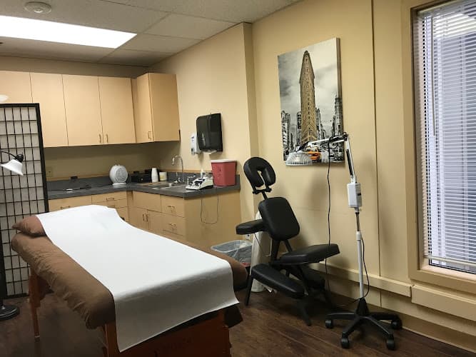 Dr. Ying Hu (Ginkgo Tree Oriental Clinic) clinic